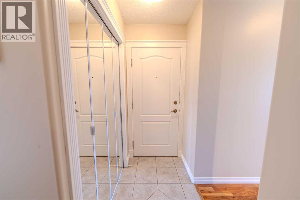 Single Family House for Sale in    Street NE Renfrew Calgary 