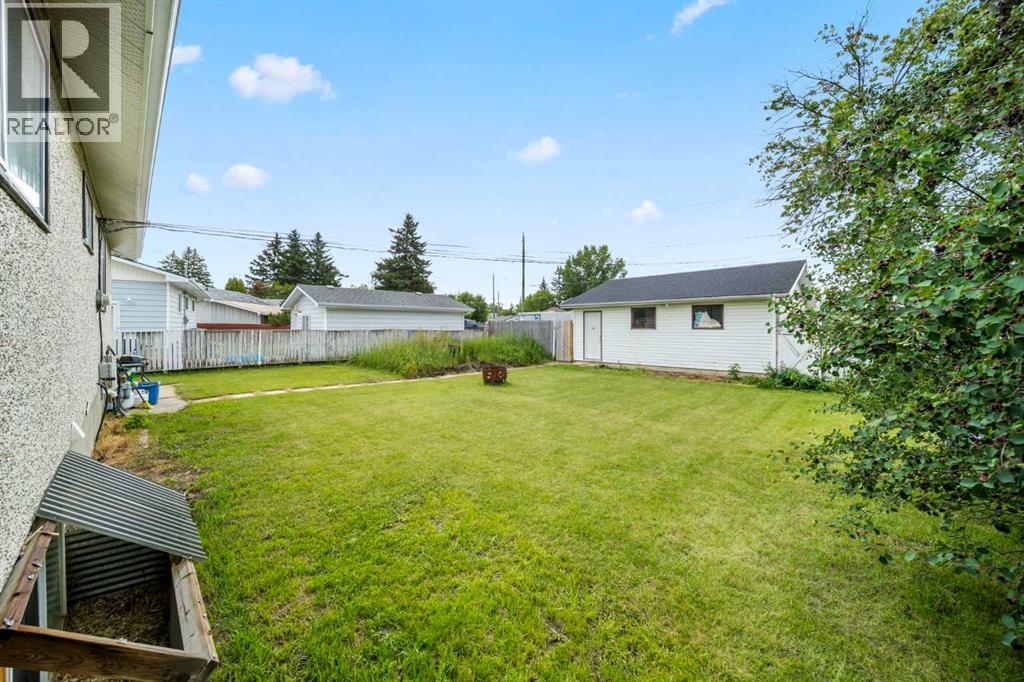 Photo 27 of 3513 46 Street, Red Deer AB