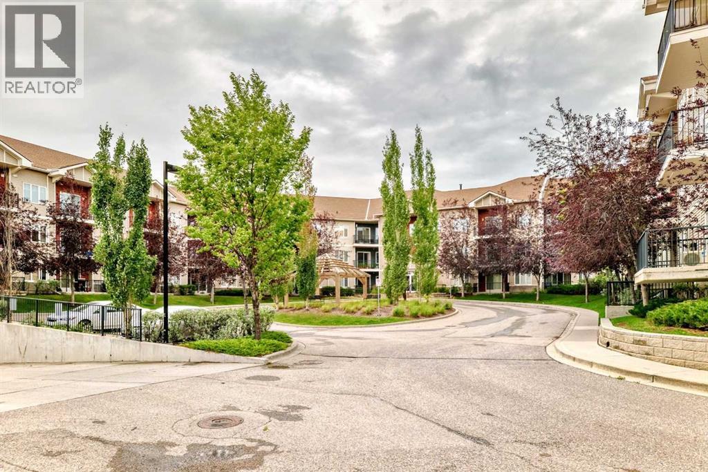Single Family House for Sale in   Sherwood Boulevard NW Sherwood Calgary 