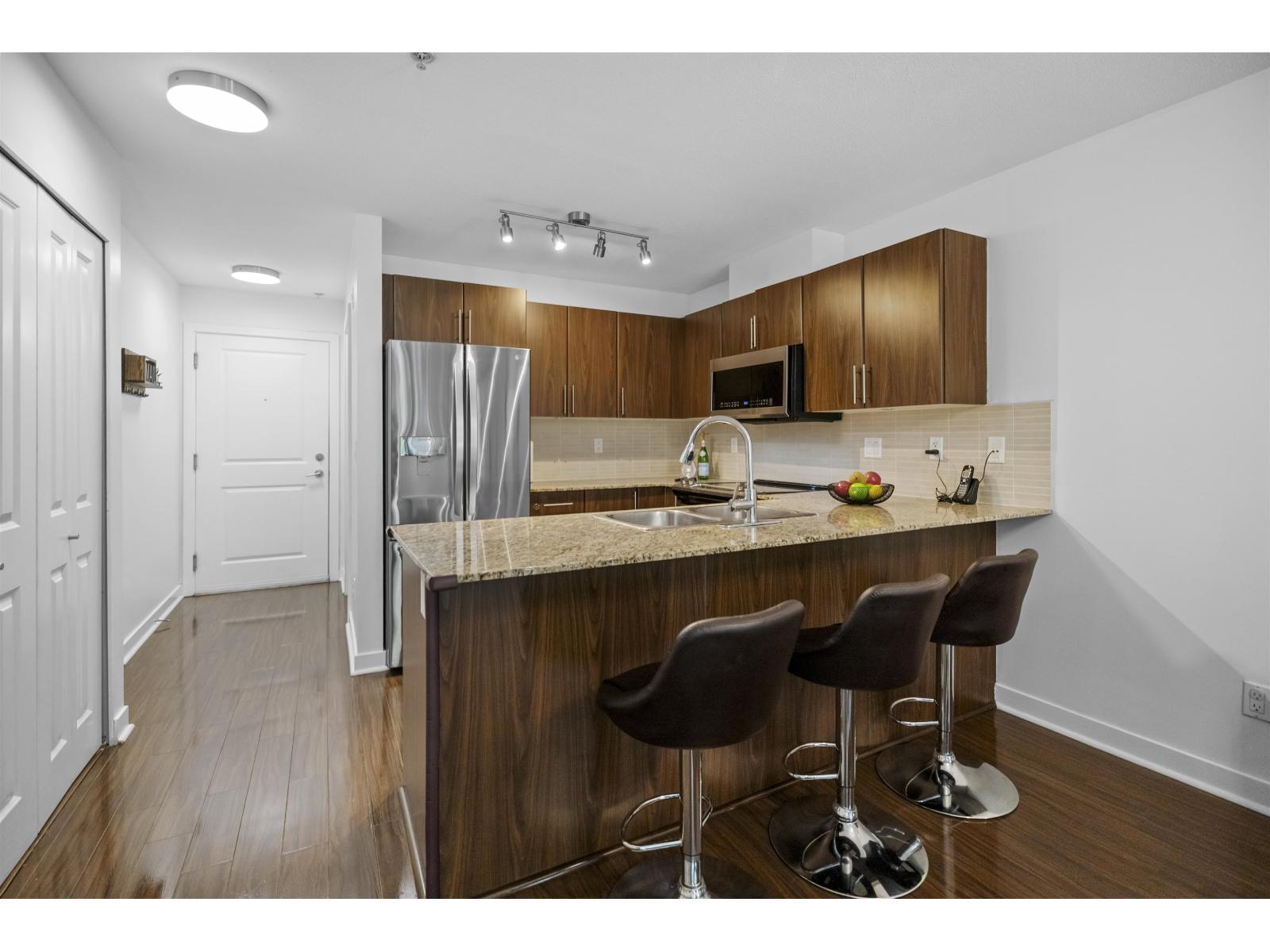 Photo 4 of A 203 8929 202 Street, Langley BC