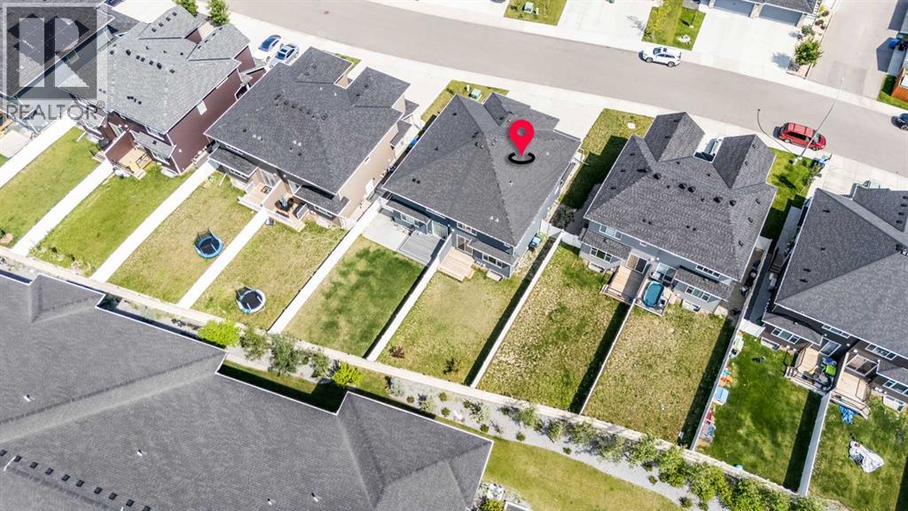 Single Family House for Sale in  Evansfield Gate NW Evanston Calgary 