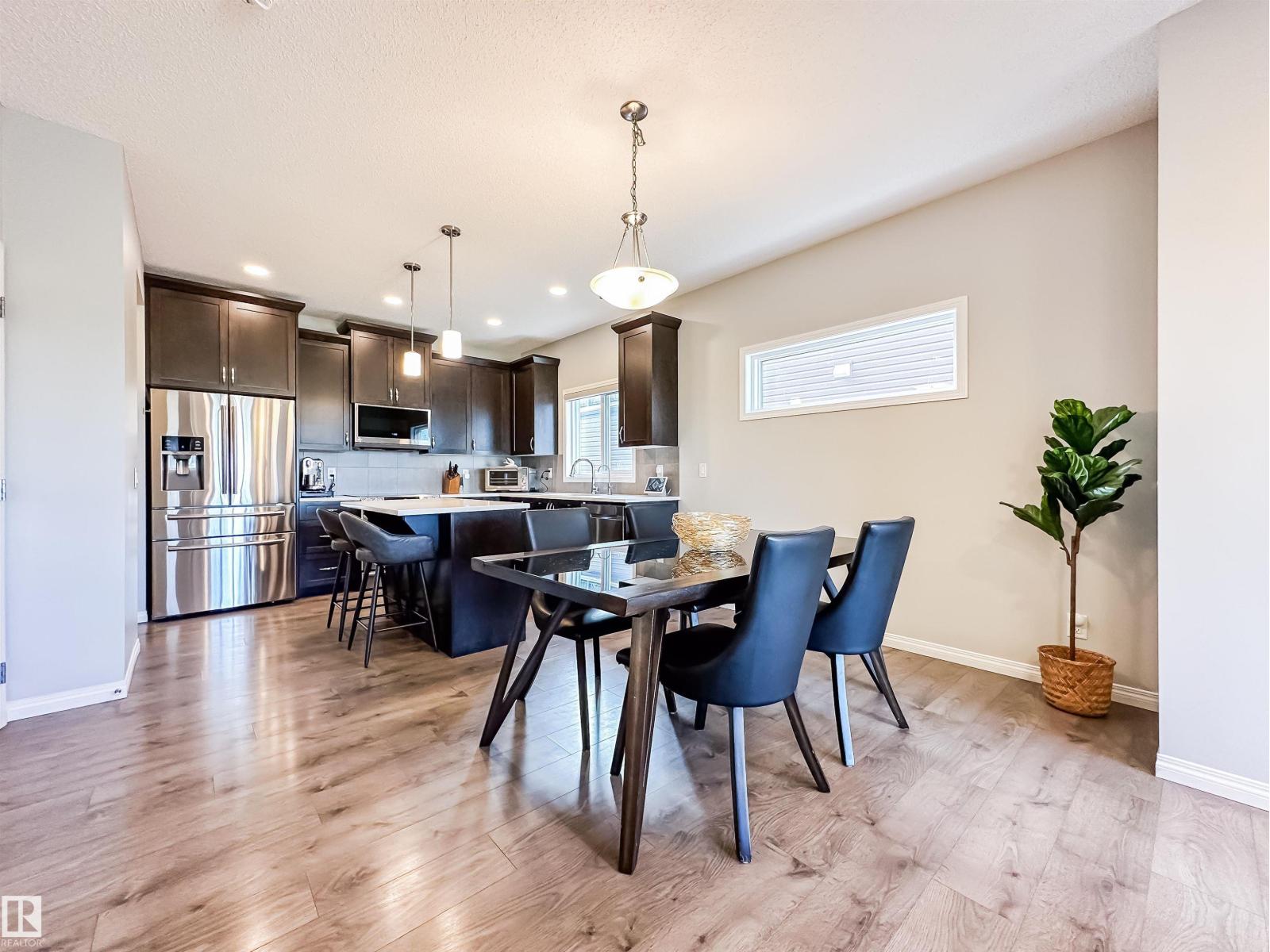 Photo 10 of 17484 76 St Nw, Edmonton AB