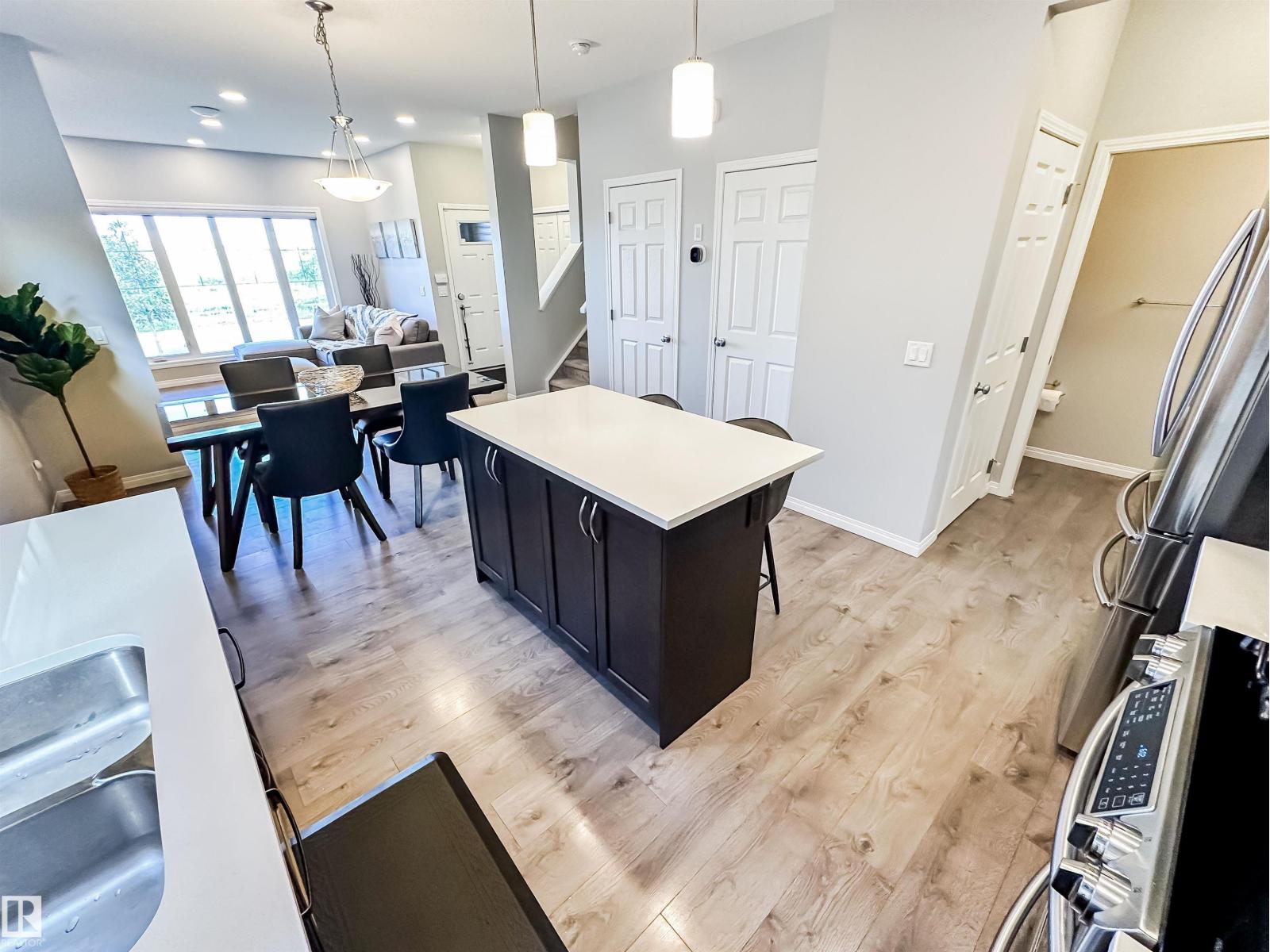 Photo 19 of 17484 76 St Nw, Edmonton AB