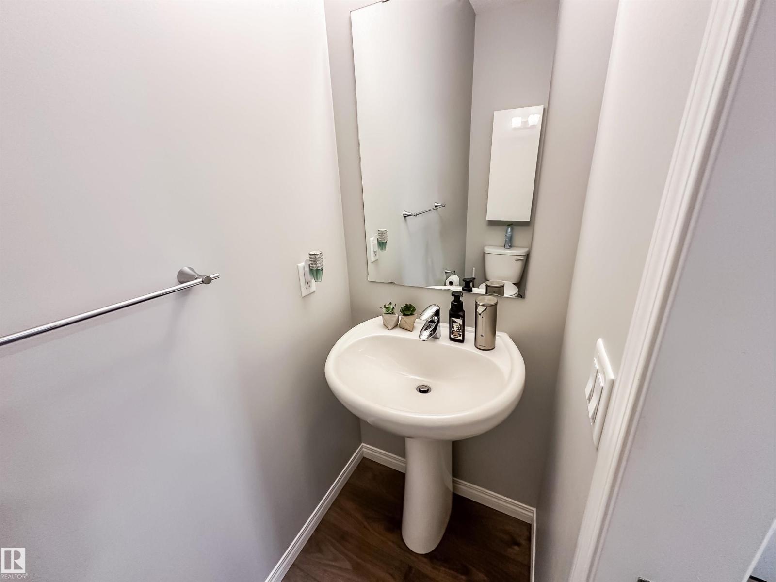 Photo 20 of 17484 76 St Nw, Edmonton AB