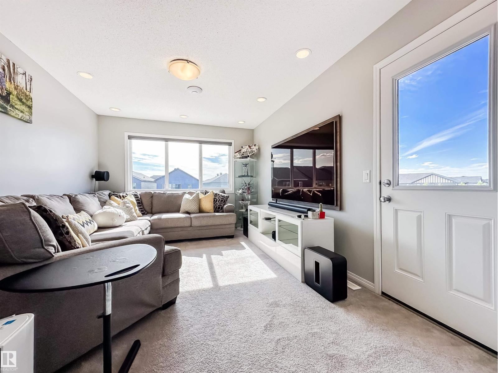 Photo 23 of 17484 76 St Nw, Edmonton AB