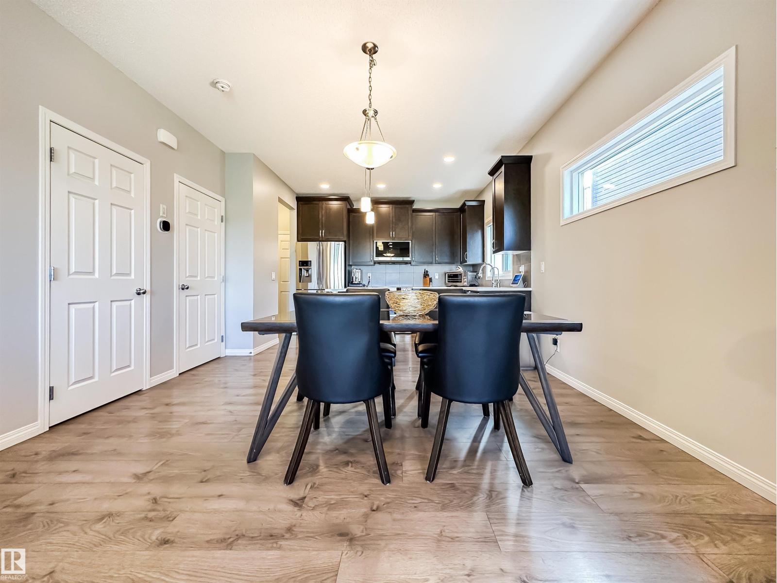 Photo 9 of 17484 76 St Nw, Edmonton AB