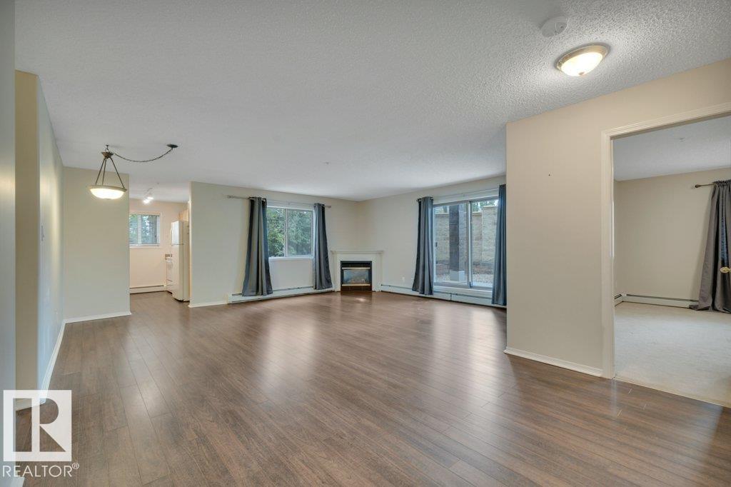 Photo 13 of 102 2903 Rabbit Hill Rd Nw, Edmonton AB