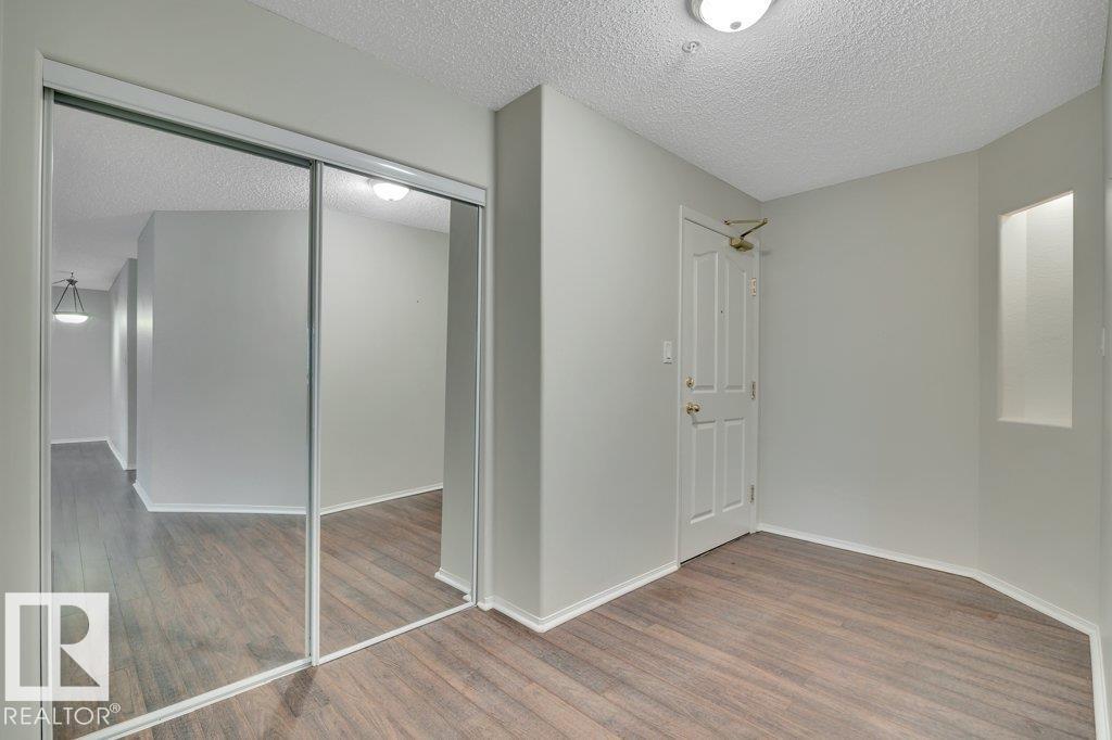 Photo 12 of 102 2903 Rabbit Hill Rd Nw, Edmonton AB