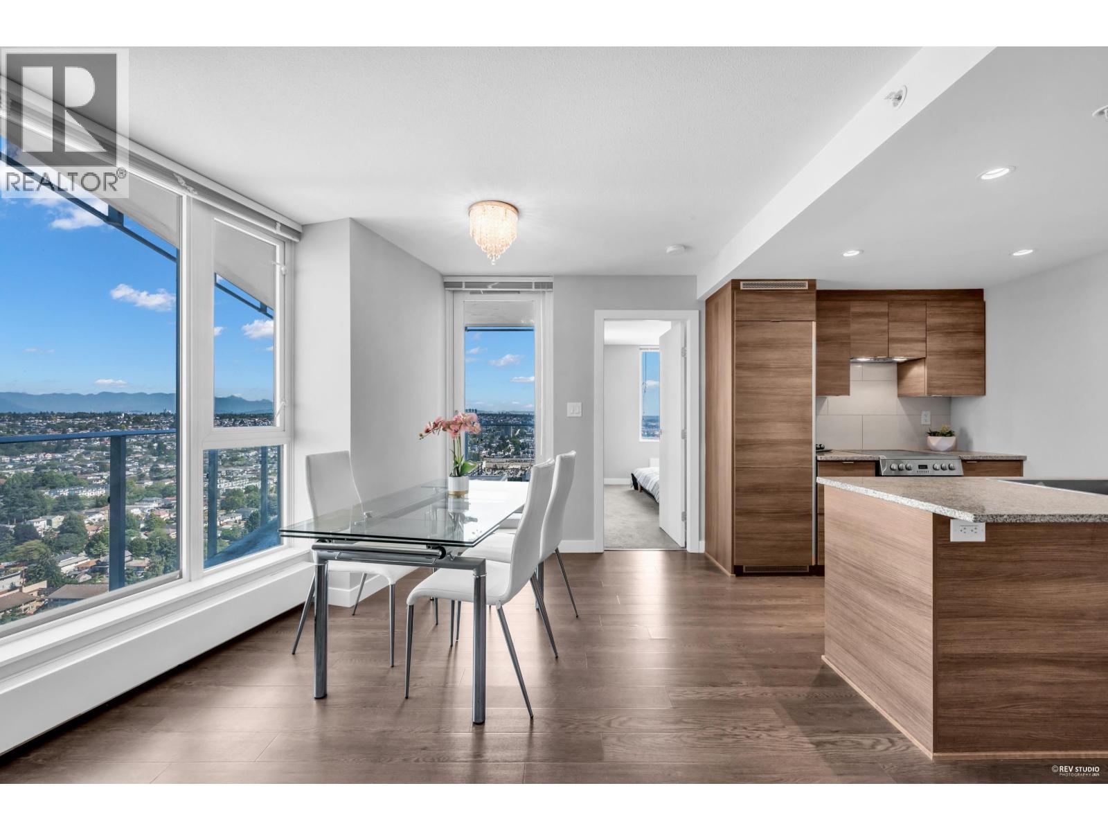 Photo 1 of 3207 488 Sw Marine Drive, Vancouver BC