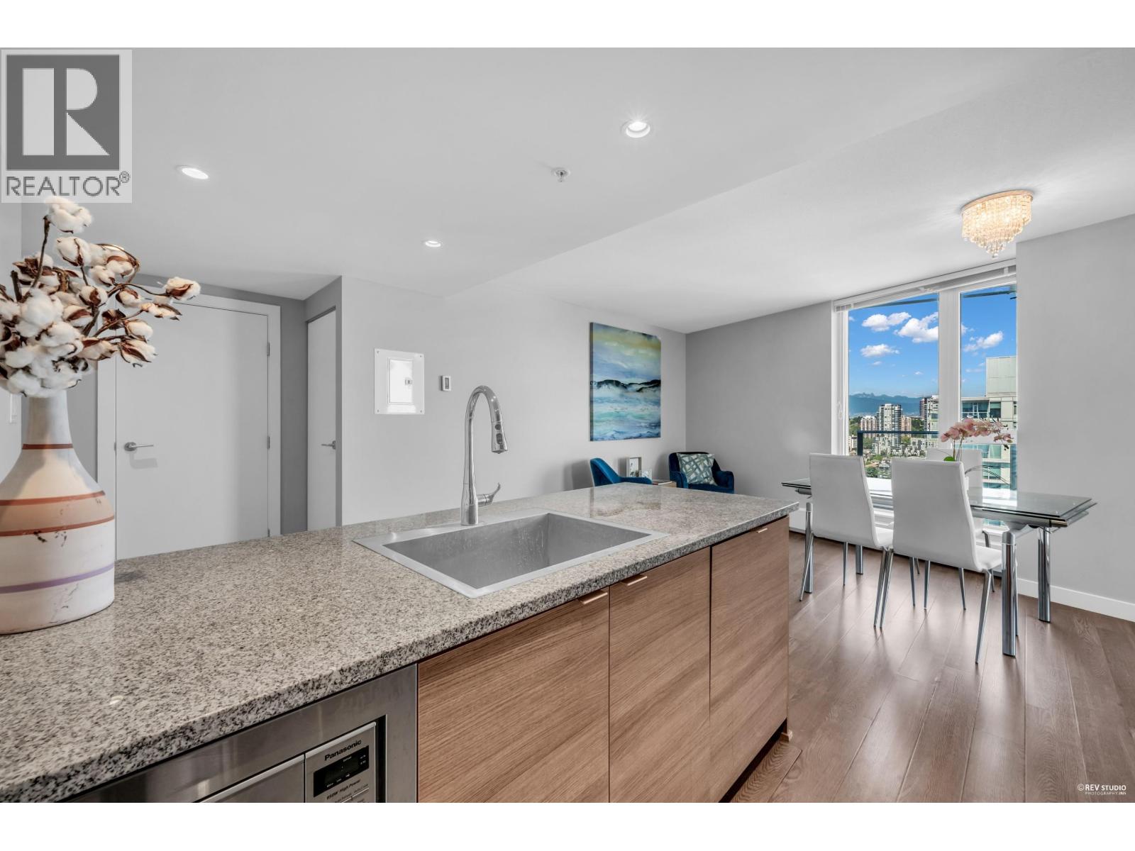 Photo 8 of 3207 488 Sw Marine Drive, Vancouver BC