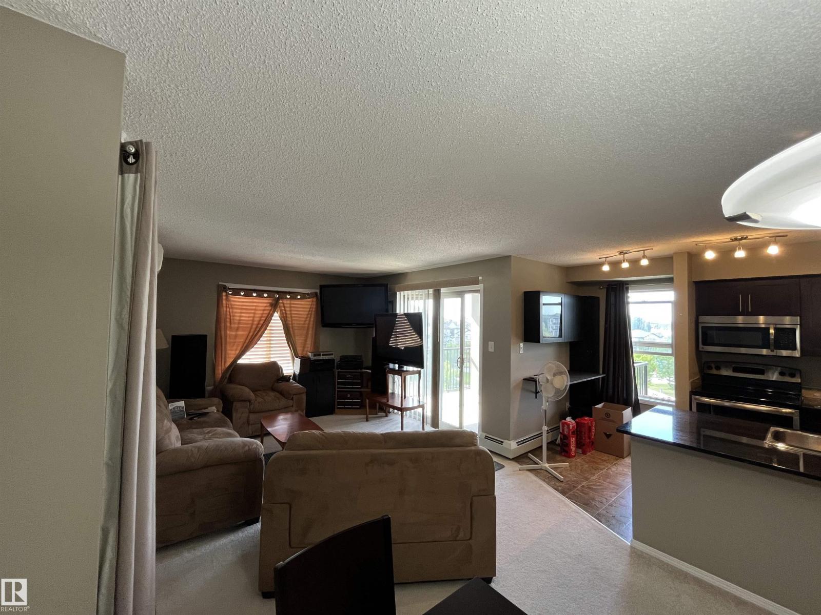 Photo 13 of 402 274 Mcconachie Dr Nw, Edmonton AB