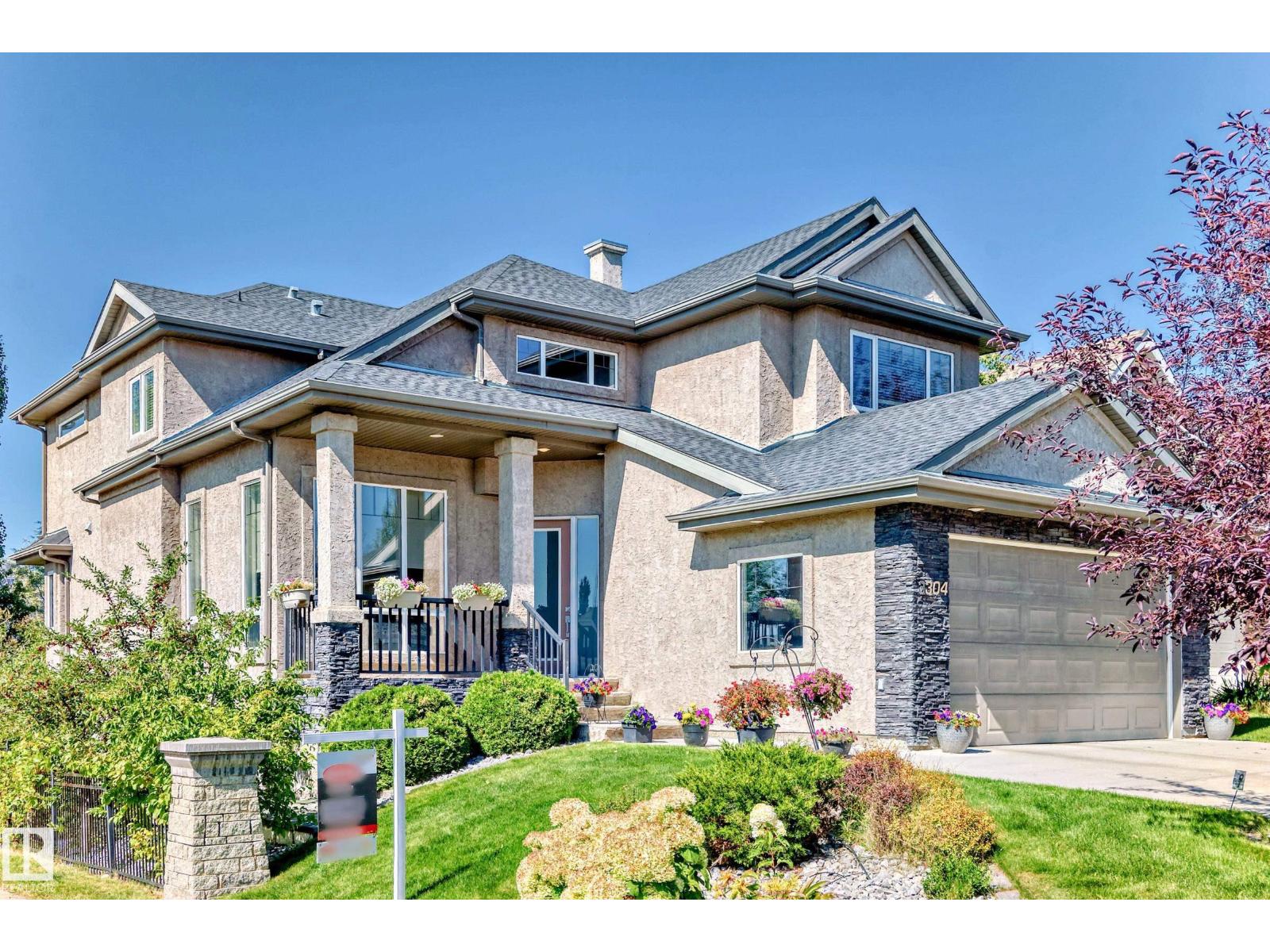 Photo 1 of 3304 Mccall Co Nw, Edmonton AB