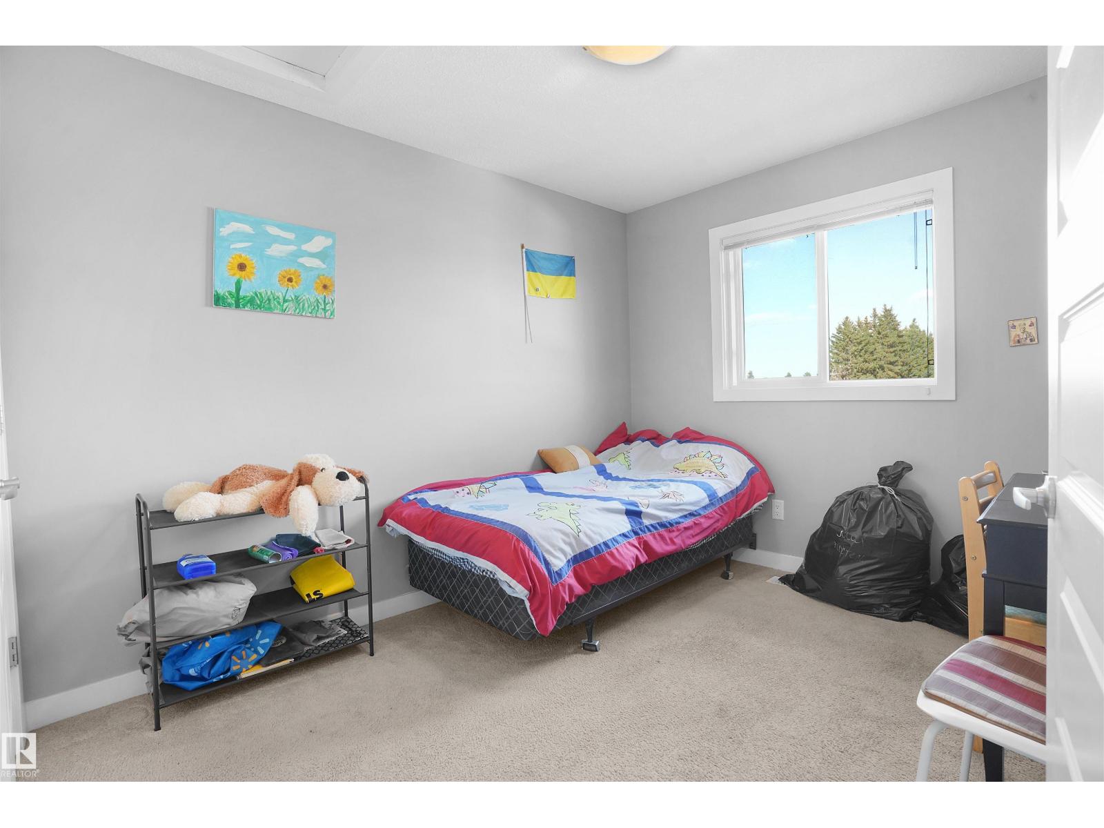 Photo 12 of 9835 217 St Nw, Edmonton AB
