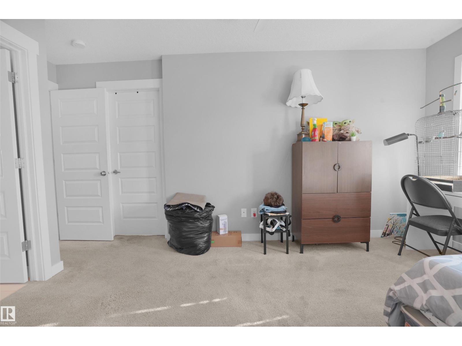 Photo 9 of 9835 217 St Nw, Edmonton AB