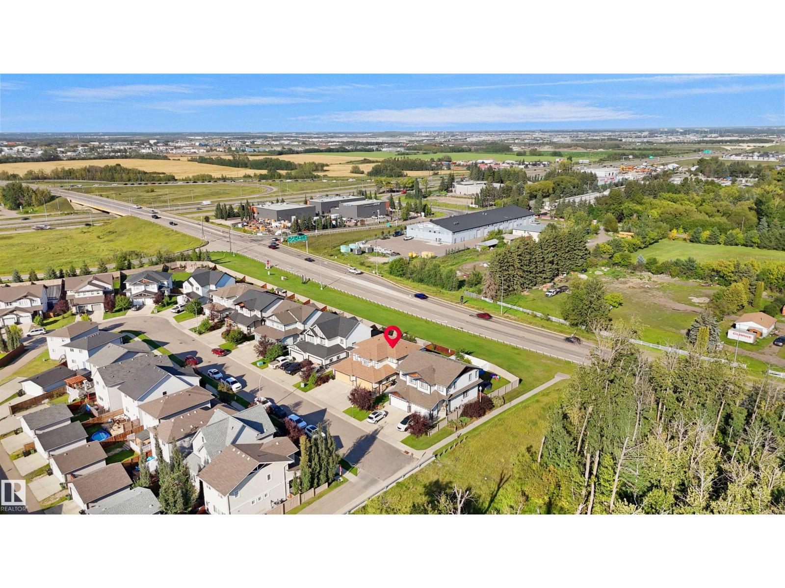 Photo 32 of 9835 217 St Nw, Edmonton AB