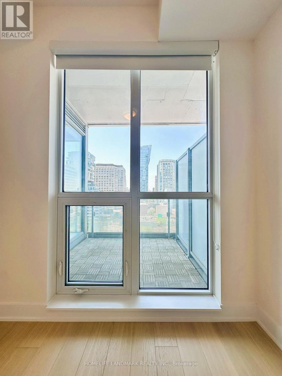 Photo 7 of 1403 88 Cumberland Street, Toronto ON