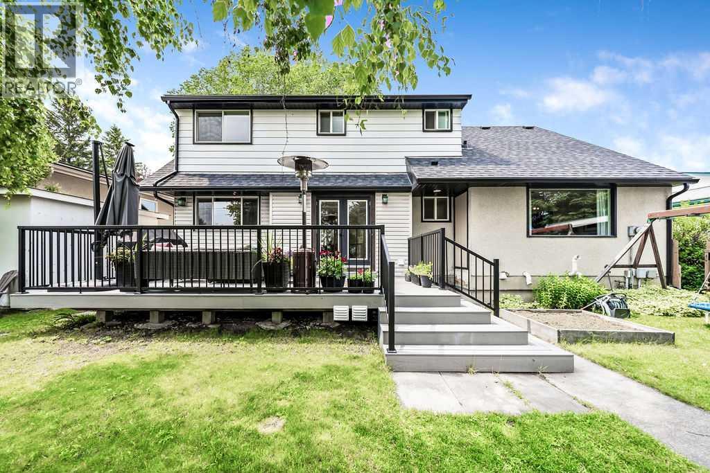 Photo 34 of 976 Canaveral Crescent Sw, Calgary AB