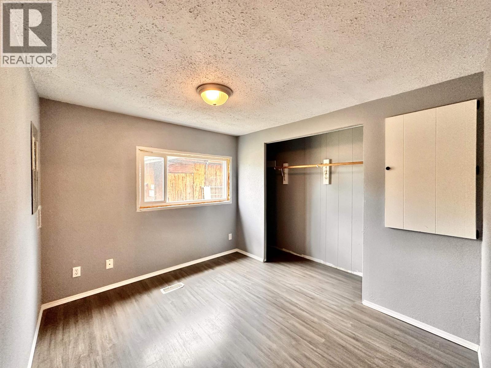 1144 4TH AVENUE, Valemount