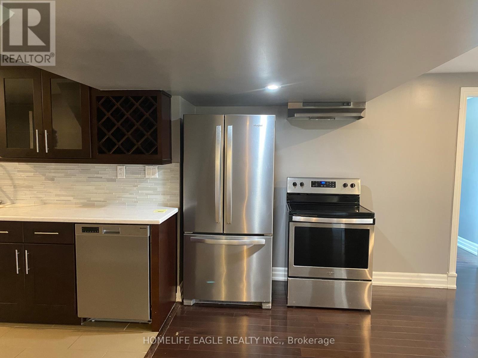 Photo 13 of 108 Succession Walkout Legal Apartment Crescent, Barrie ON