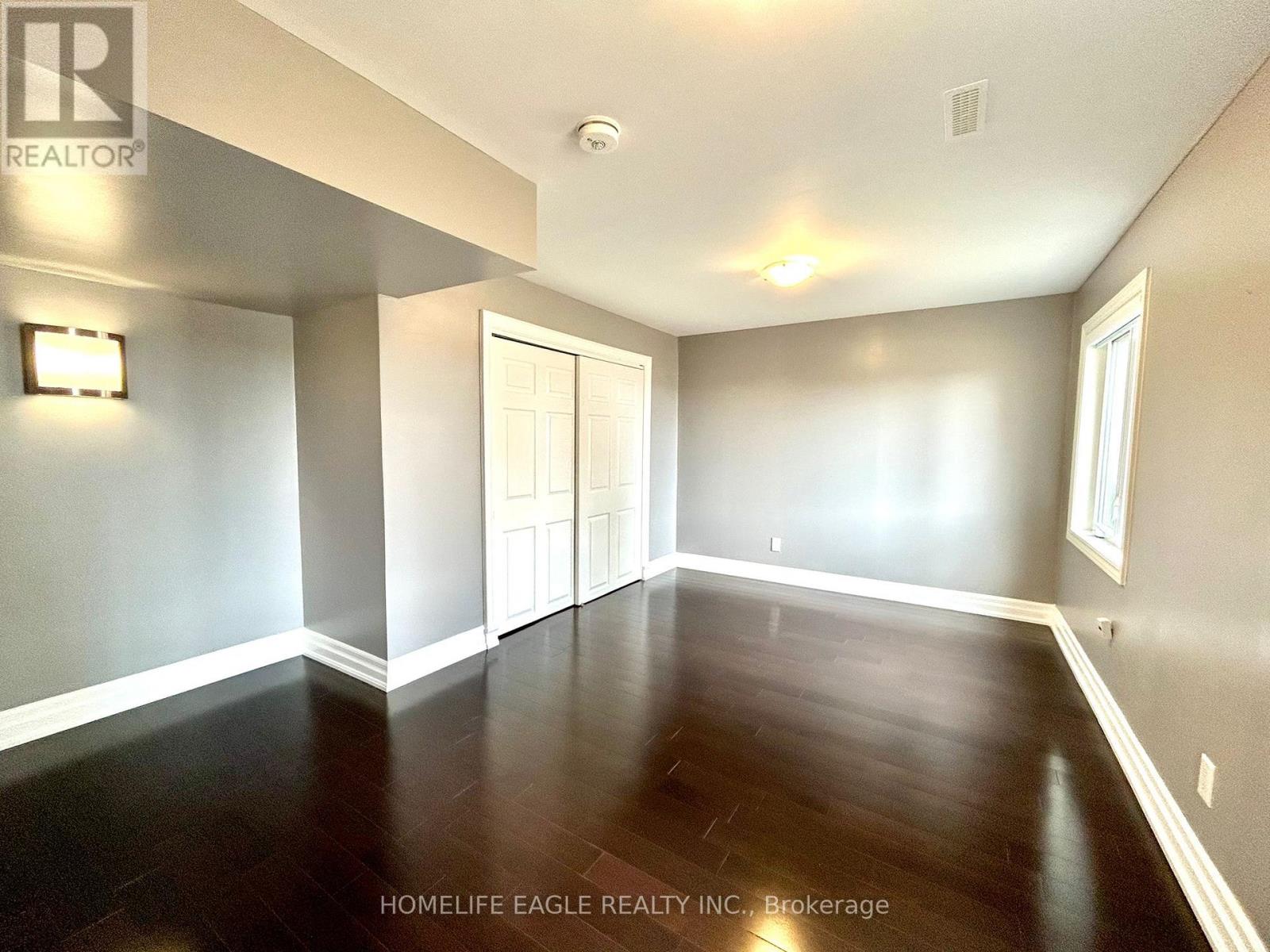 Photo 19 of 108 Succession Walkout Legal Apartment Crescent, Barrie ON