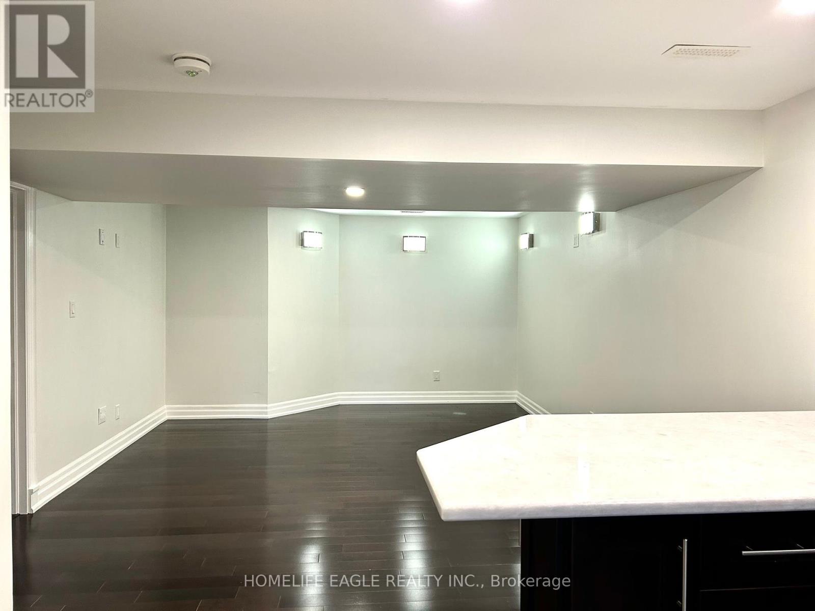 Photo 12 of 108 Succession Walkout Legal Apartment Crescent, Barrie ON