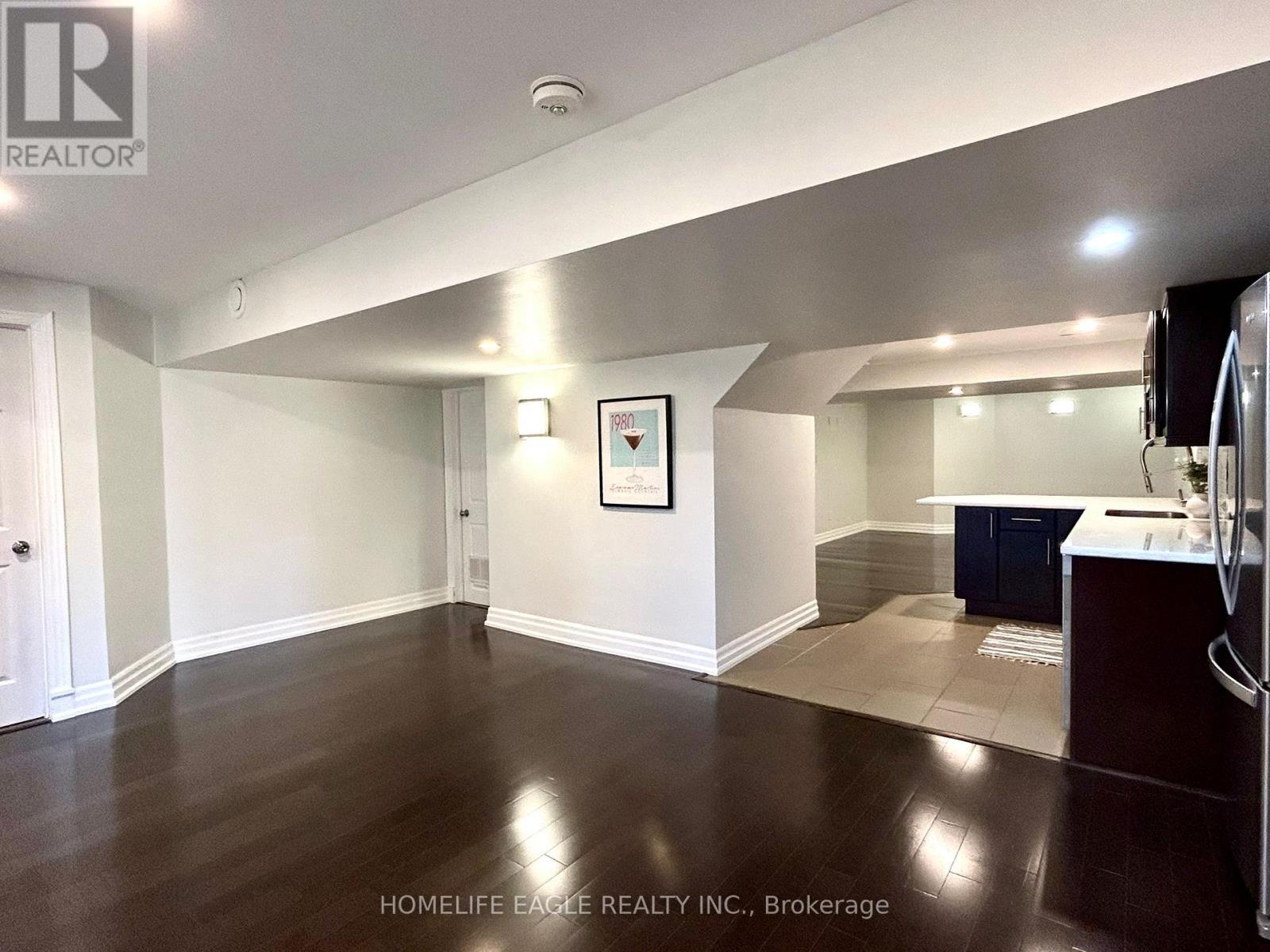 Photo 9 of 108 Succession Walkout Legal Apartment Crescent, Barrie ON