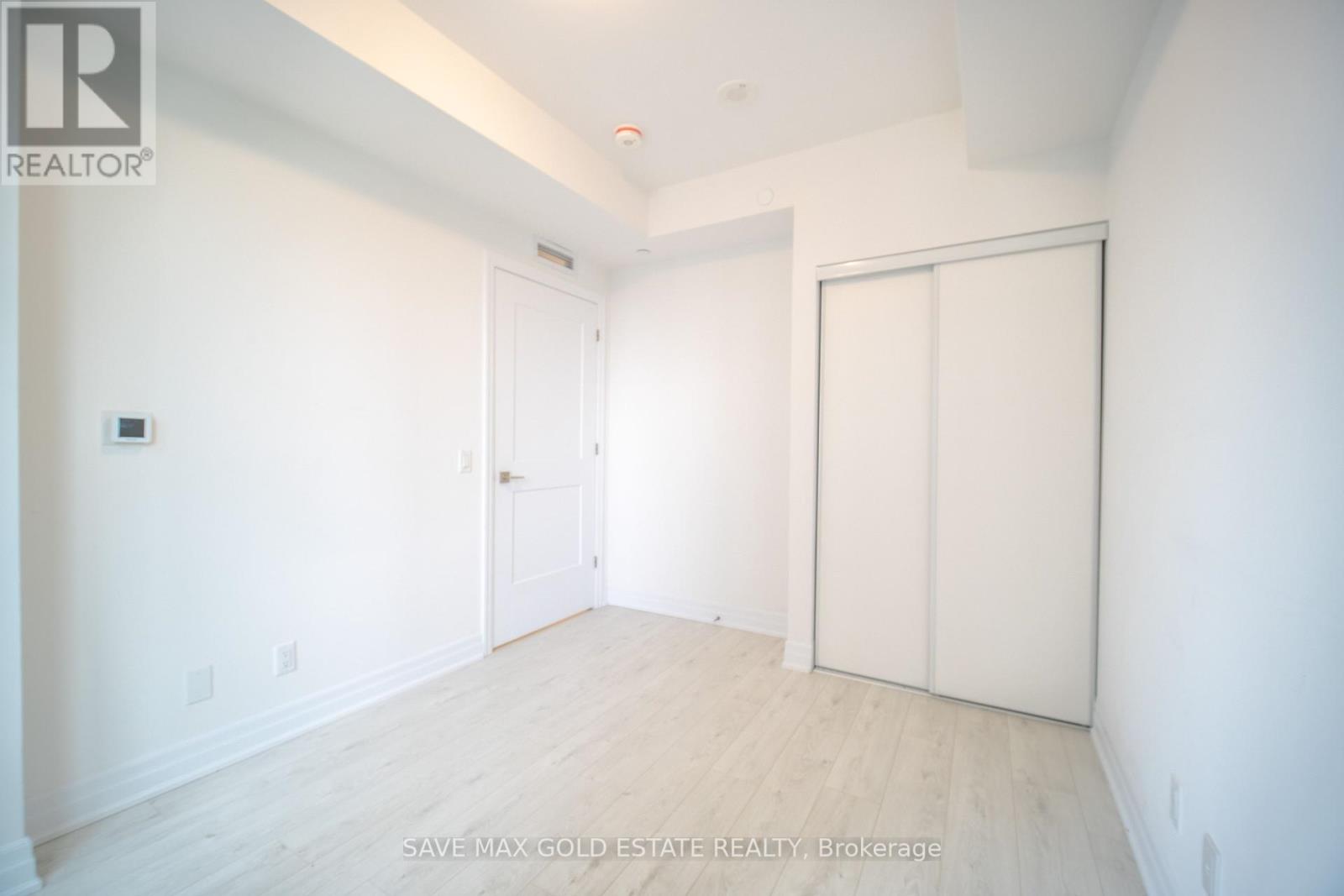 Photo 12 of 809 30 Elm Drive W, Mississauga ON