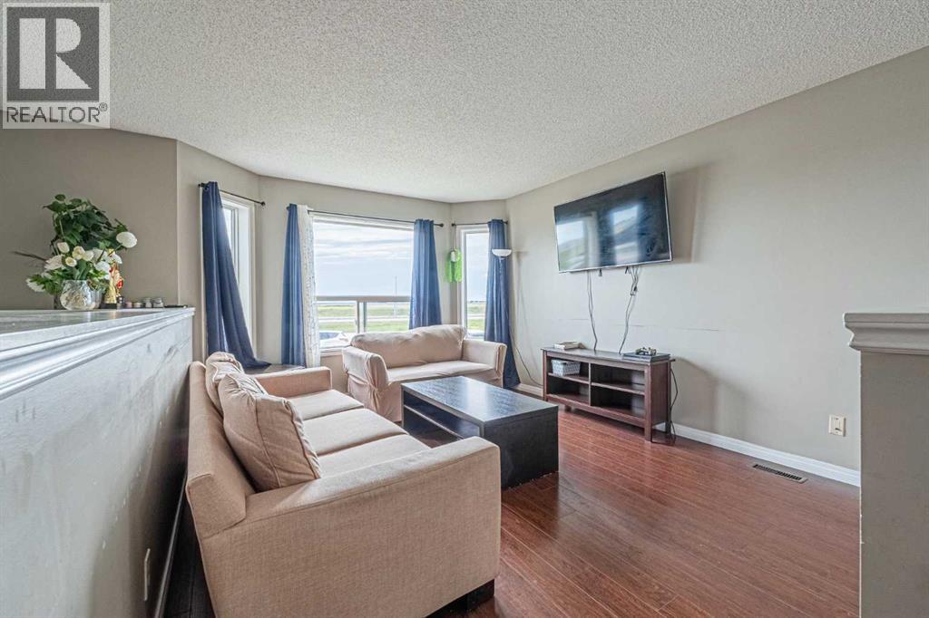 Single Family House Bi-level for Sale in  Appleside Close SE Applewood Park Calgary 