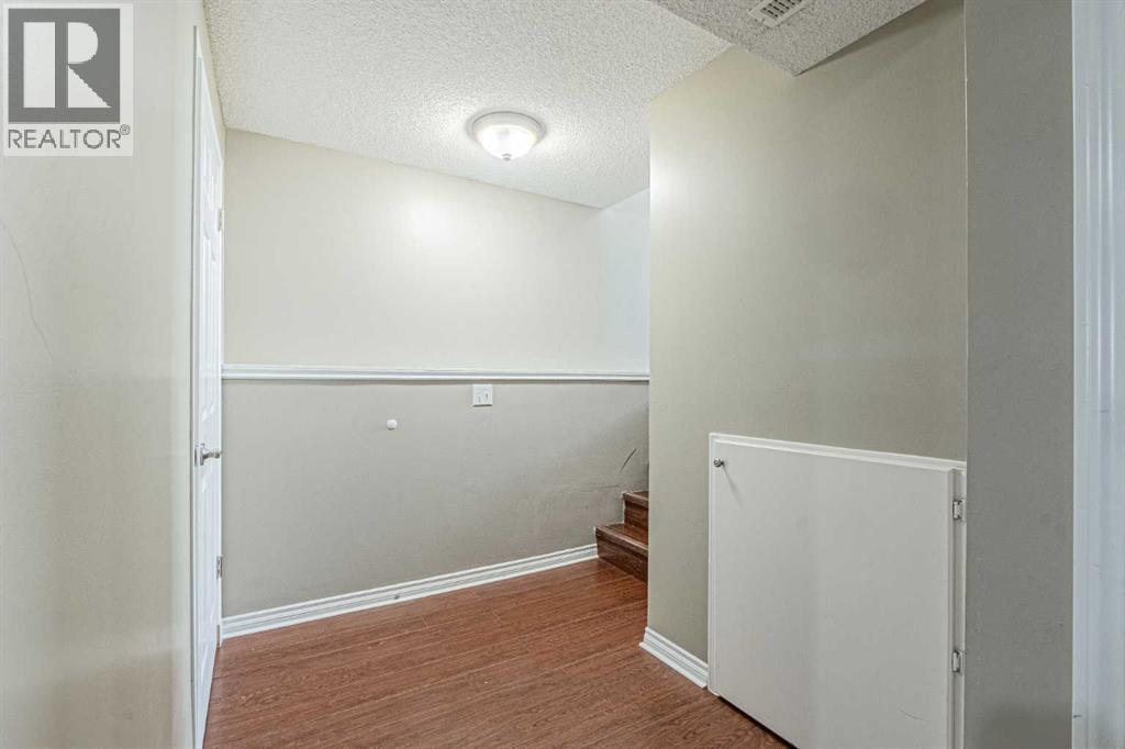 Single Family House Bi-level for Sale in  Appleside Close SE Applewood Park Calgary 