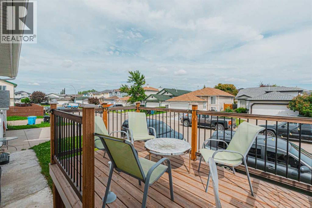 Single Family House Bi-level for Sale in  Appleside Close SE Applewood Park Calgary 