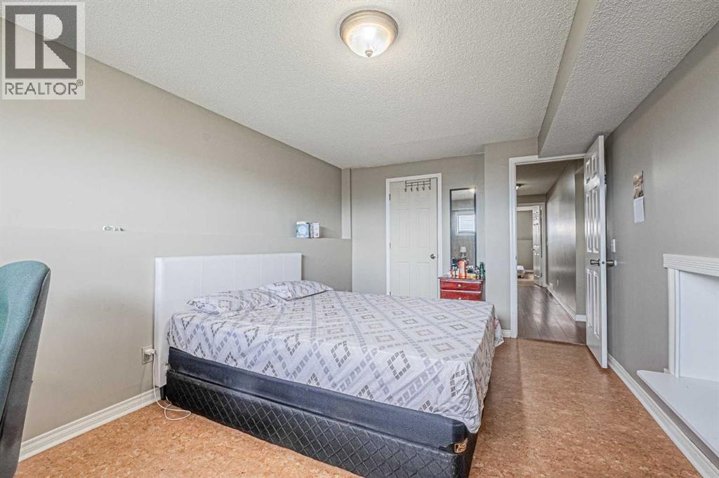 Single Family House Bi-level for Sale in  Appleside Close SE Applewood Park Calgary 