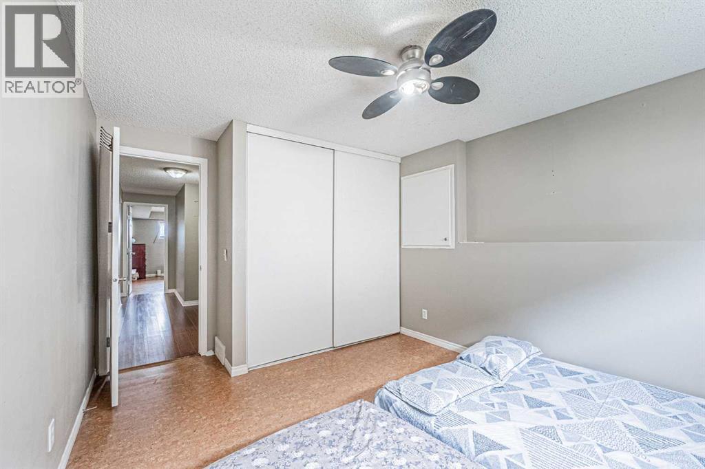 Single Family House Bi-level for Sale in  Appleside Close SE Applewood Park Calgary 