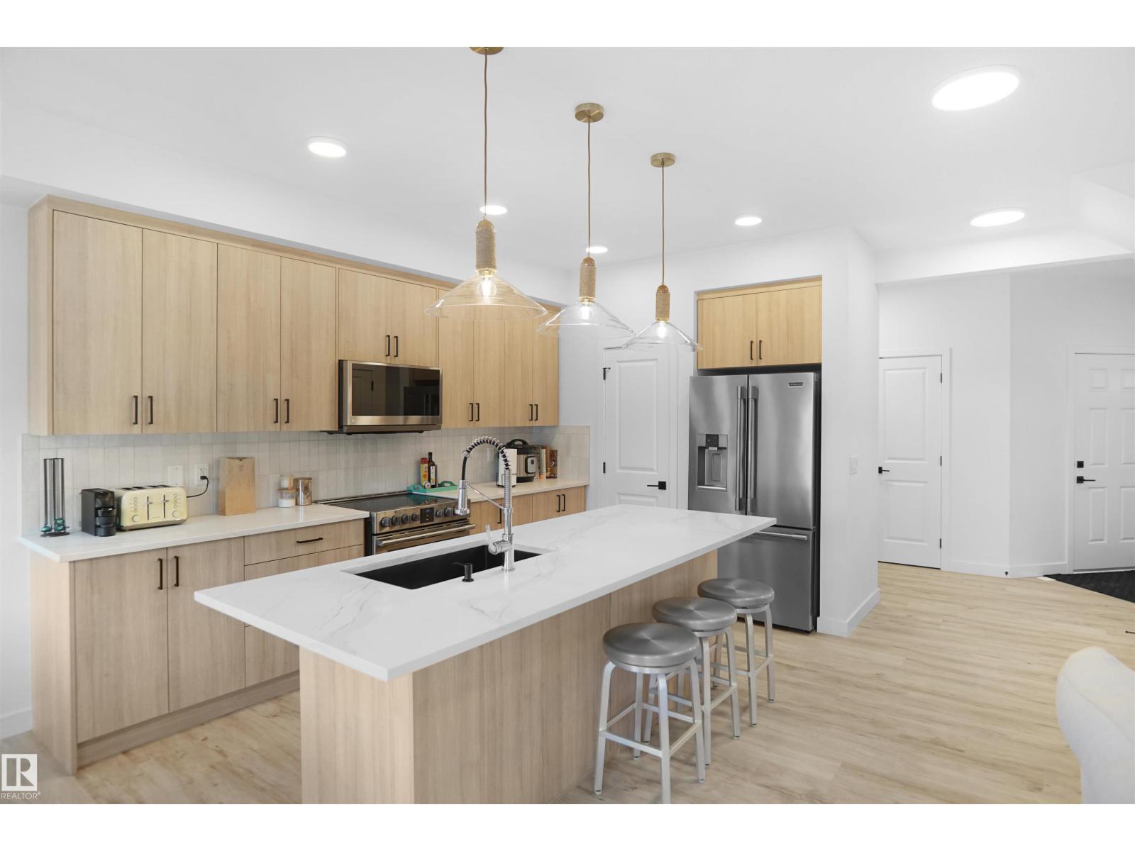 Photo 37 of 16230 19 Av Sw, Edmonton AB