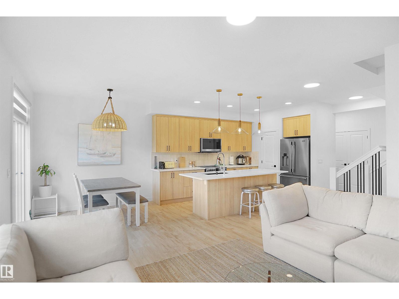 Photo 26 of 16230 19 Av Sw, Edmonton AB