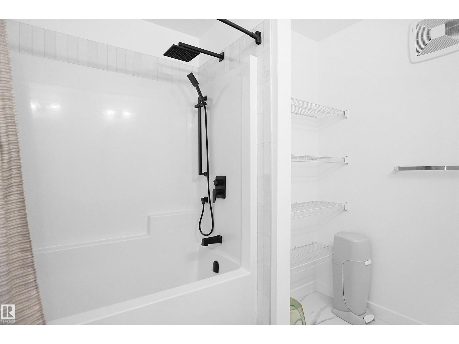 Photo 20 of 16230 19 Av Sw, Edmonton AB