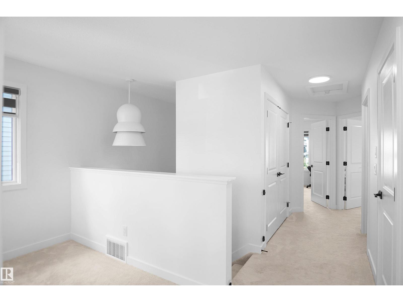 Photo 17 of 16230 19 Av Sw, Edmonton AB