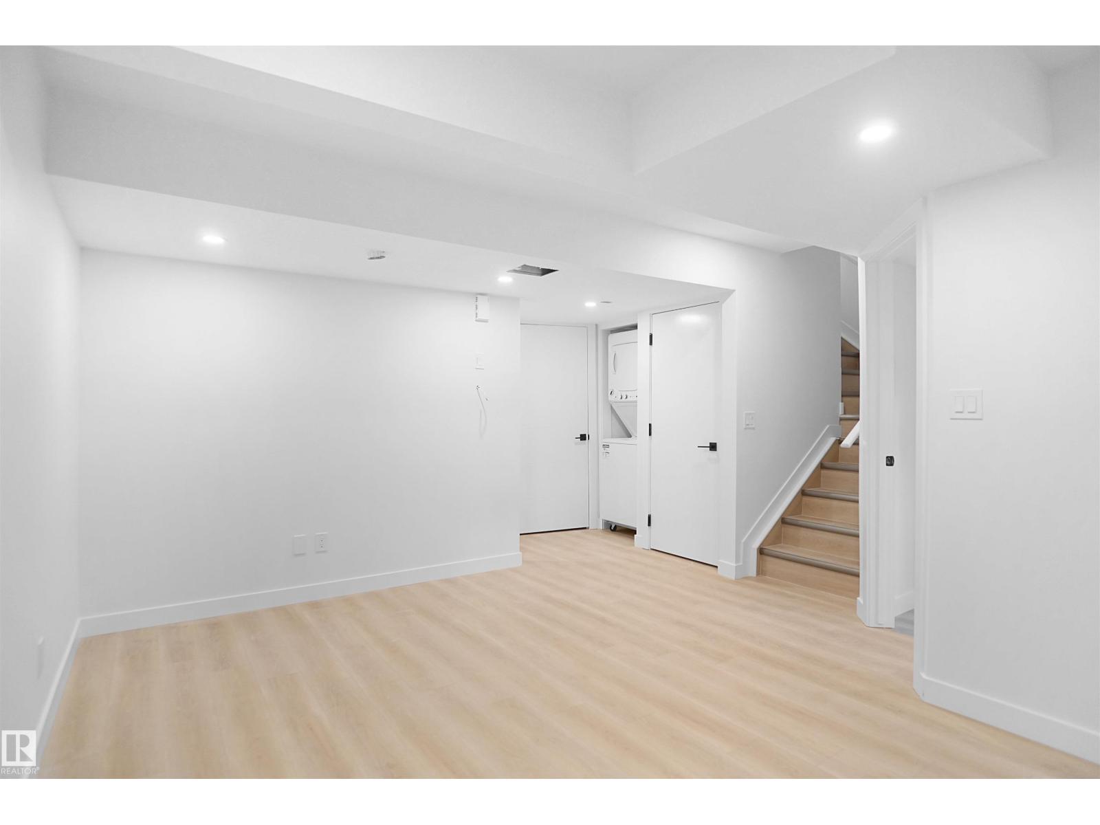 Photo 57 of 16230 19 Av Sw, Edmonton AB