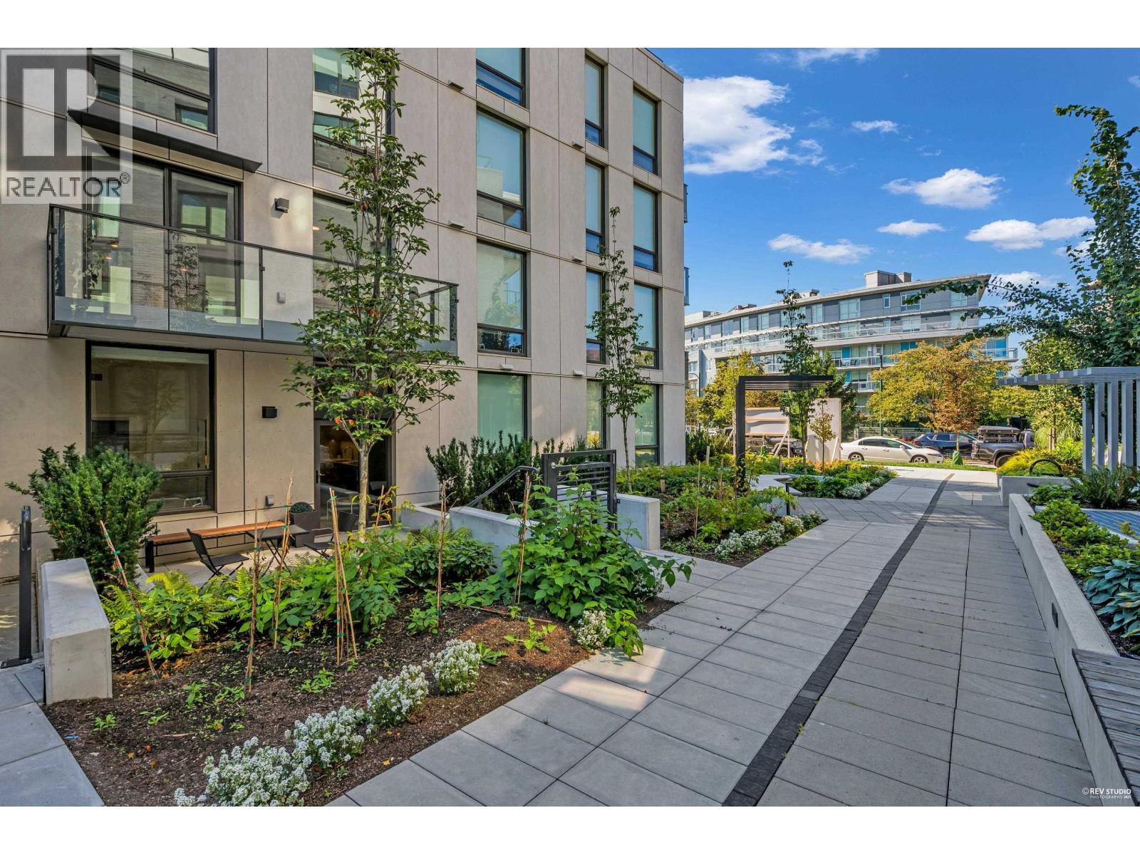 Photo 13 of 104 5212 Cambie Street, Vancouver BC