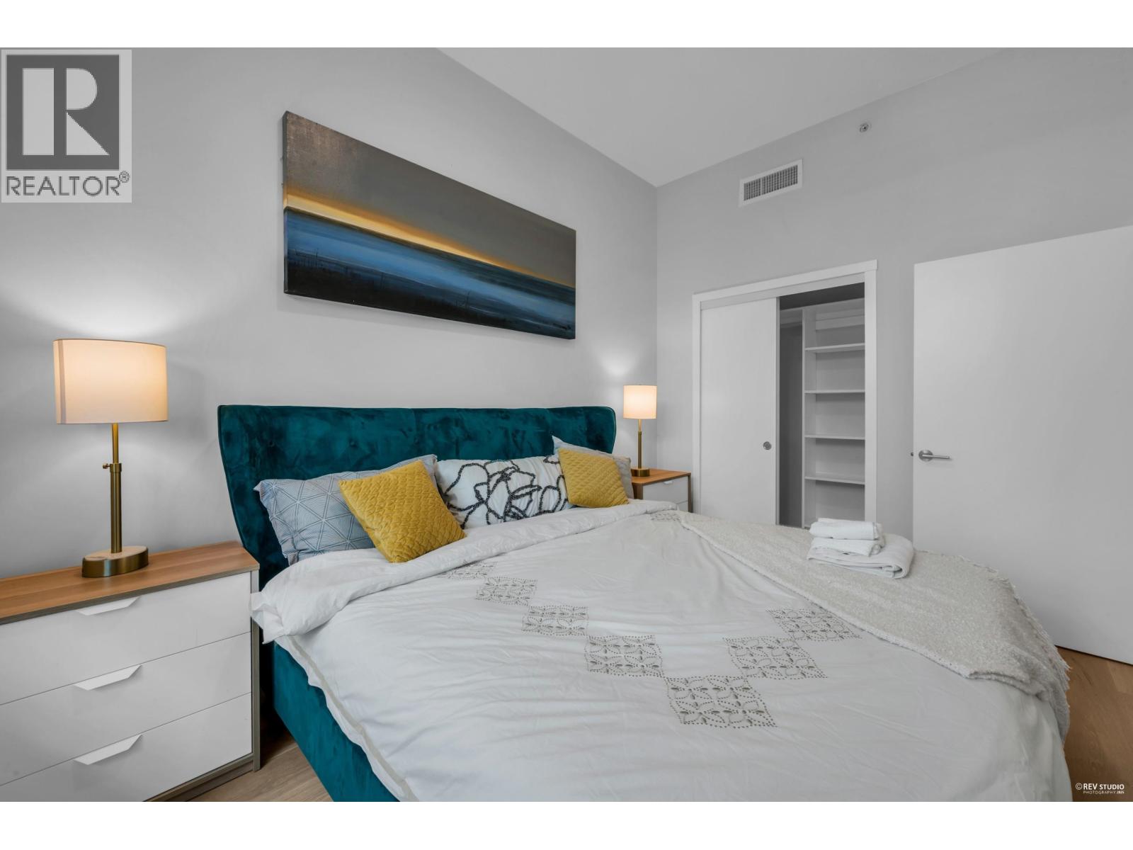 Photo 7 of 104 5212 Cambie Street, Vancouver BC
