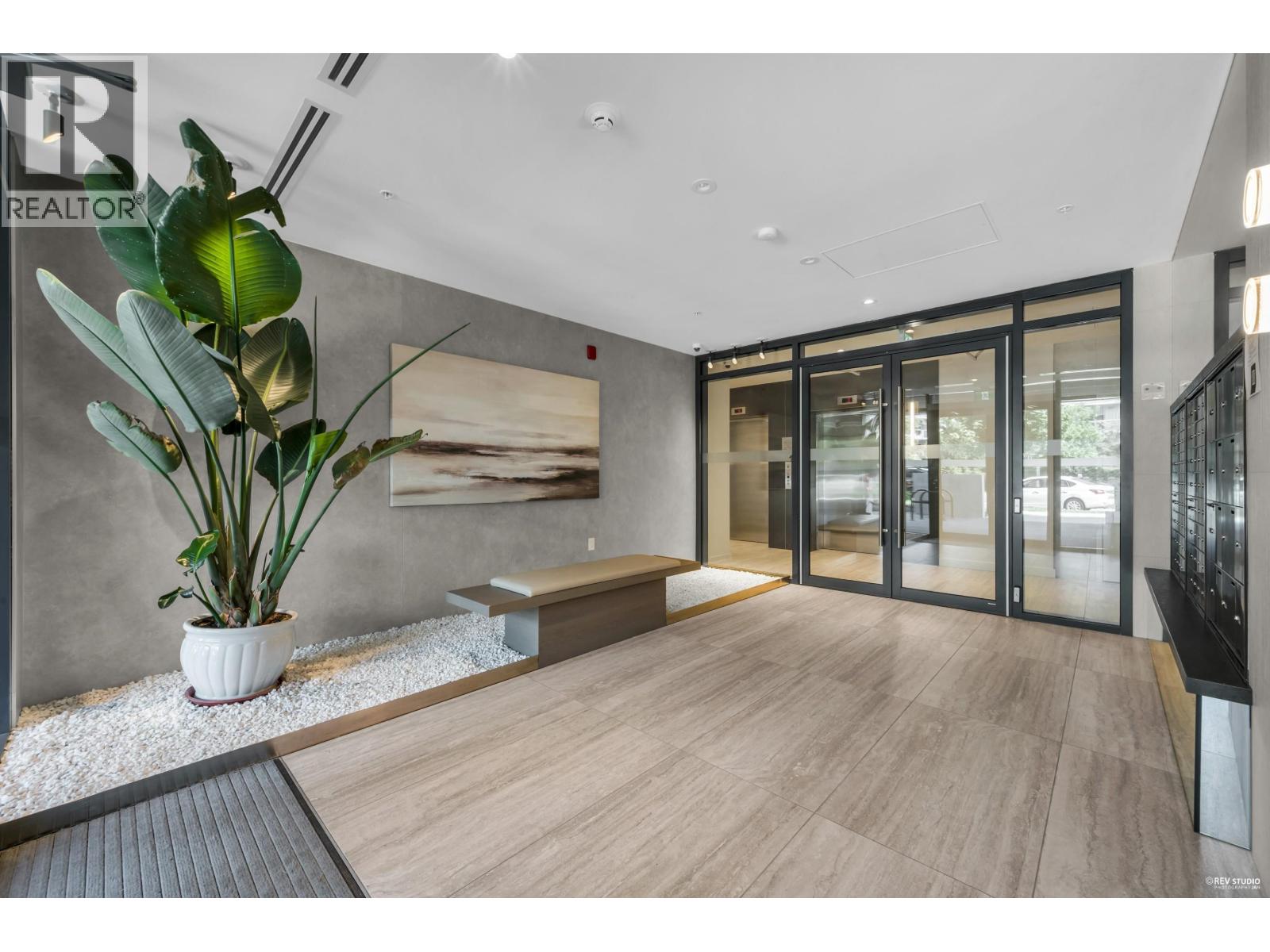 Photo 14 of 104 5212 Cambie Street, Vancouver BC