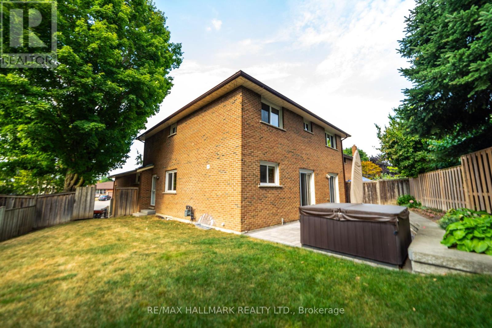 Photo 28 of Main 42 Portland Crescent, Newmarket ON