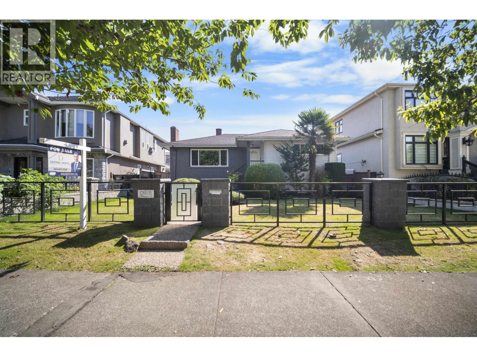 Photo 5 of 6978 Mckinnon Street, Vancouver BC