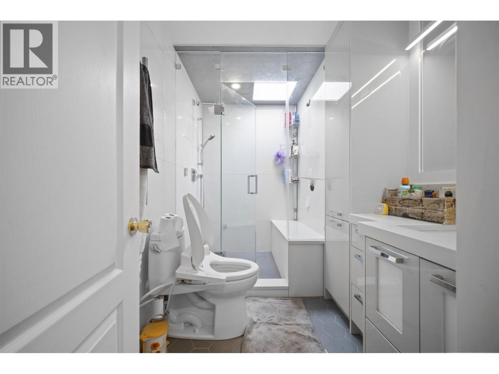 Photo 1 of 6978 Mckinnon Street, Vancouver BC