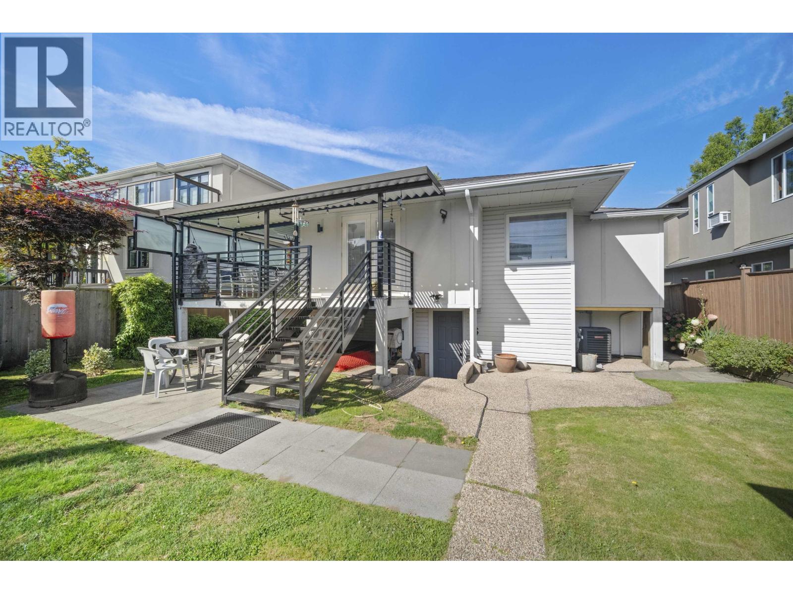 Photo 10 of 6978 Mckinnon Street, Vancouver BC