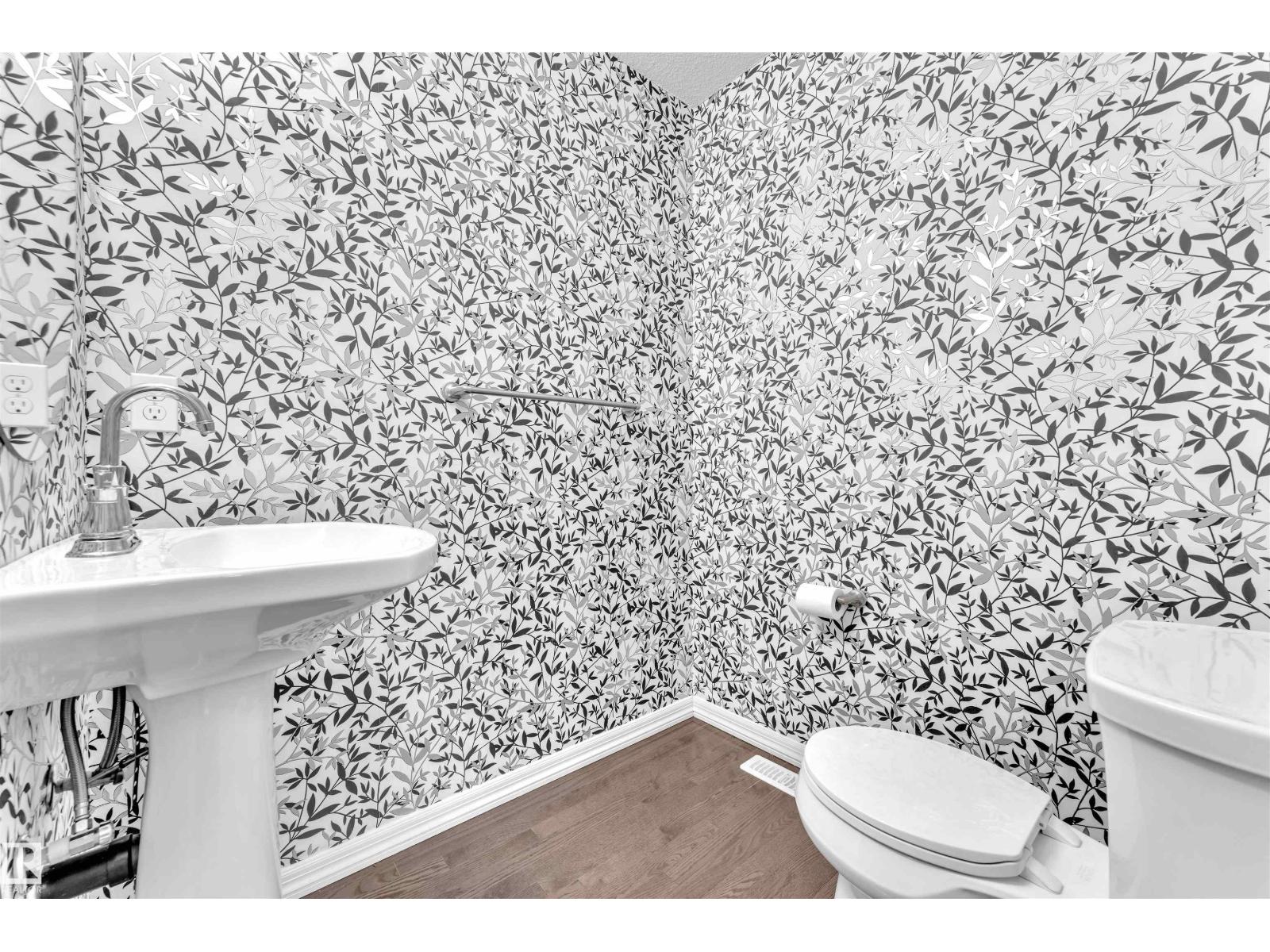 Photo 37 of 108 53 St Sw, Edmonton AB