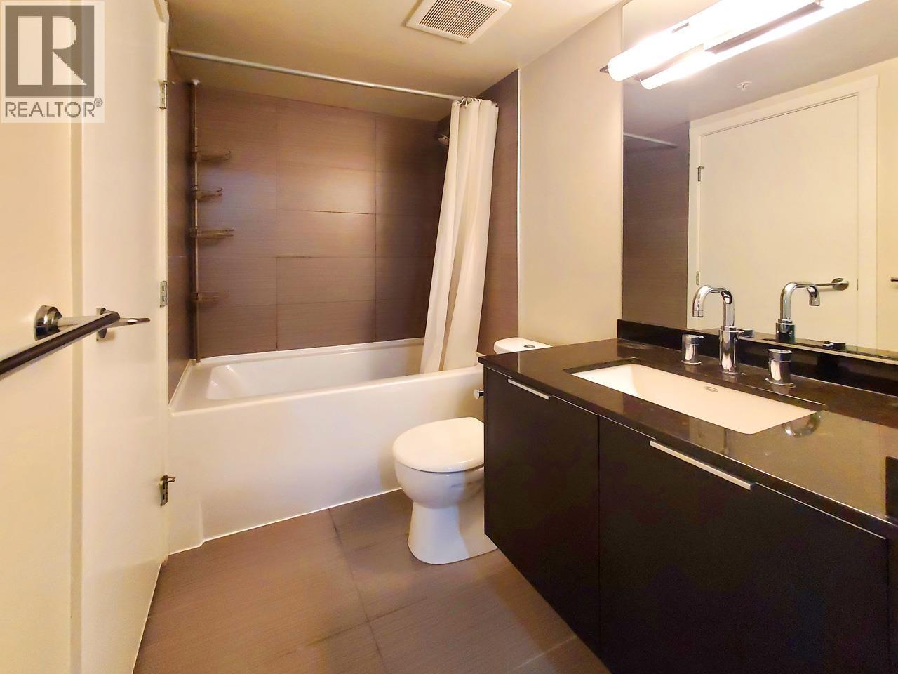 Photo 7 of 202 1919 Wylie Street, Vancouver BC