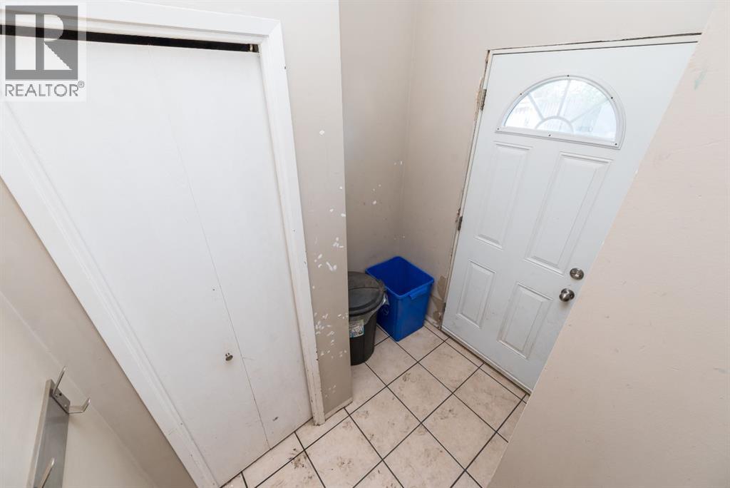 Photo 8 of 9224 107 Avenue, Grande Prairie AB