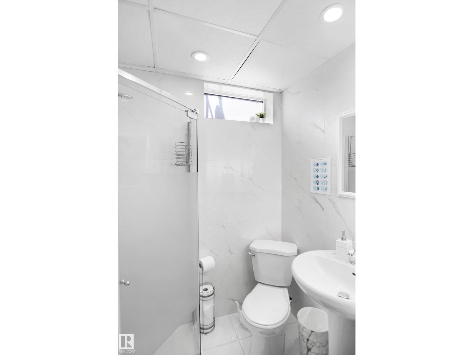 Photo 31 of 15128 88 A St Nw, Edmonton AB
