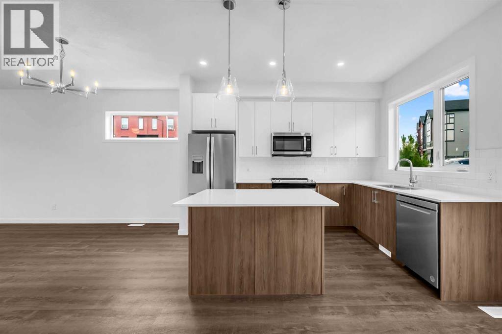 Single Family House for Sale in   Evanscrest Mews NW Evanston Calgary 