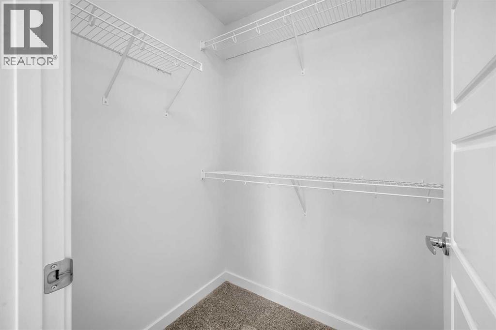 Single Family House for Sale in   Evanscrest Mews NW Evanston Calgary 
